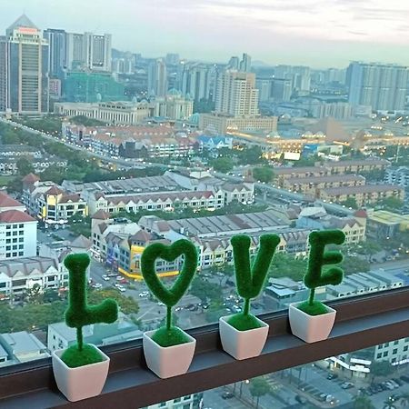 Greenfield Residence Sunway 2-5 Pax By Convivial Staycation B08 Петалинг-Джая Экстерьер фото